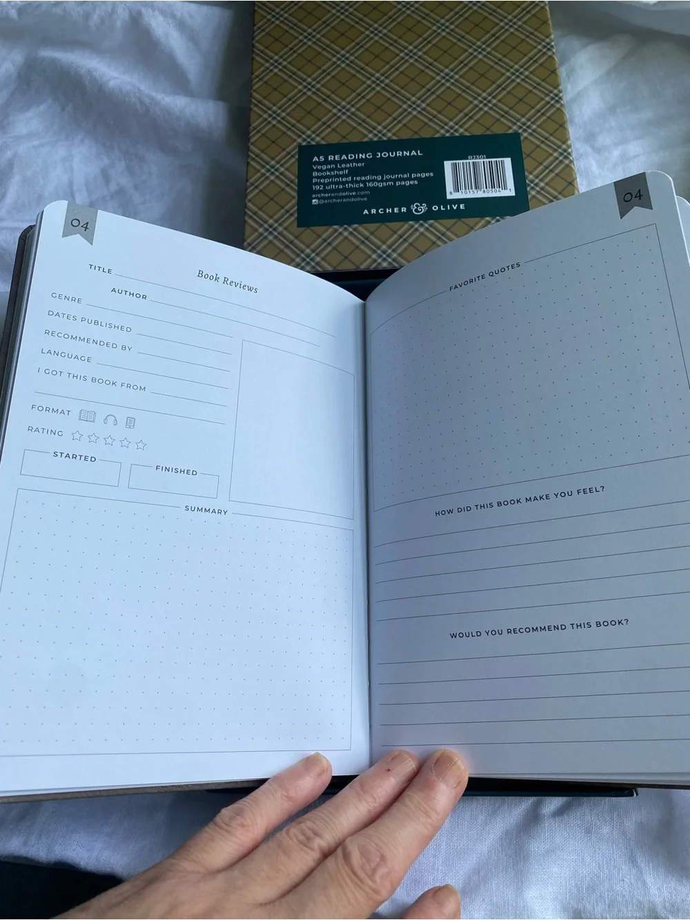 NIB Archer & Olive Forest Findings Book Reading Journal - Metallic Gold Booktok